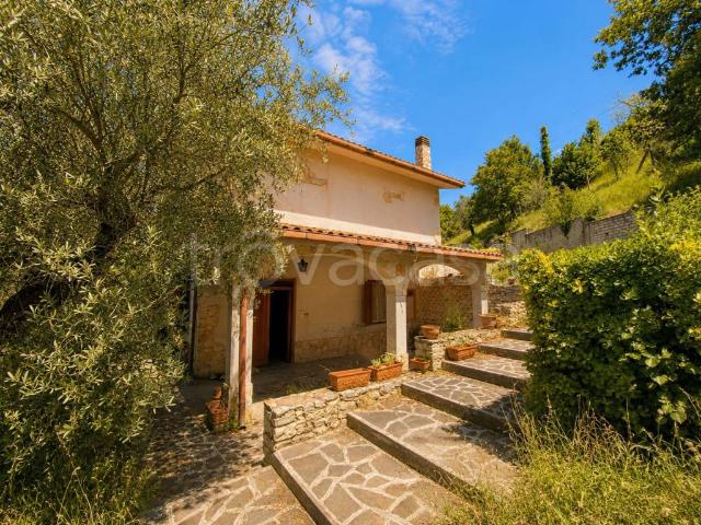 Villa singola in vendita a Fara in Sabina strada degli Inglesi, 77