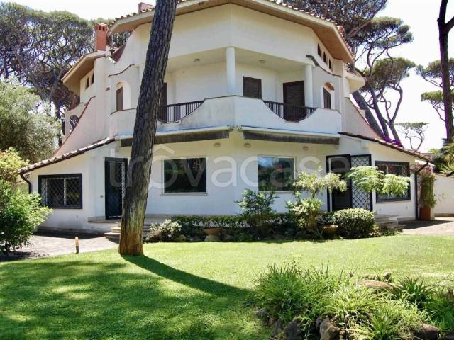 Villa singola in vendita a Fiumicino via Nervi, snc, Fregene