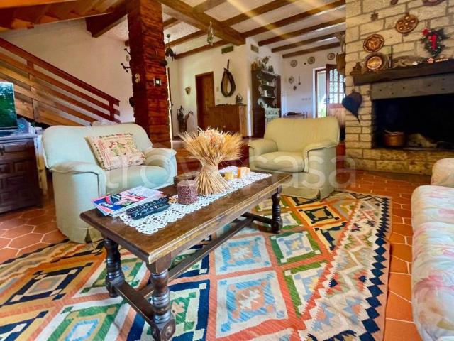 Villa singola in vendita a Folgaria via Grazia Deledda, 47, Serrada