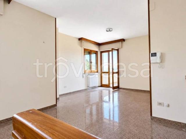 Villa singola in vendita a Foligno via sassovivo