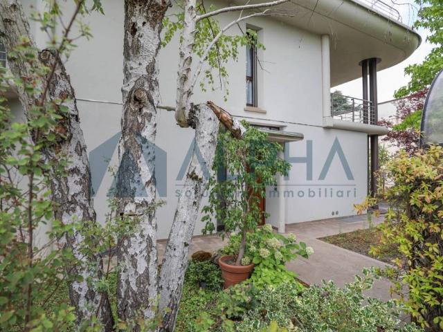 Villa singola in vendita a Forlì via Schio, Ospedaletto