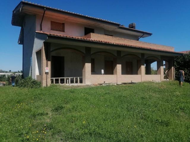 villa singola in vendita a Frontone