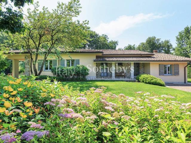 Villa singola in vendita a Gazzola, Gazzola