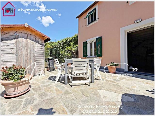Villa singola in vendita a Genova via Inferiore Perasso, Quarto