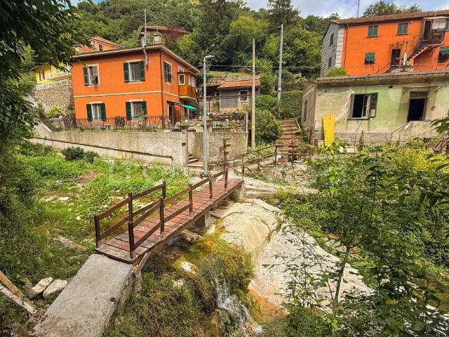 Villa singola in vendita a Genova via Trensasco, 23a, Molassana