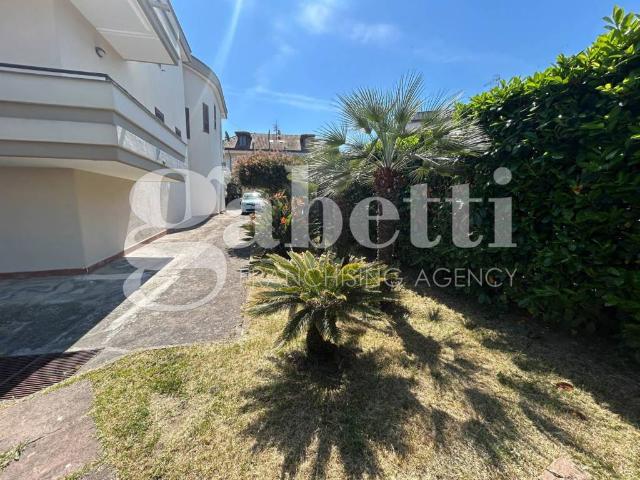 Villa singola in vendita a Giugliano in Campania via Marenola, 20, Lago Patria