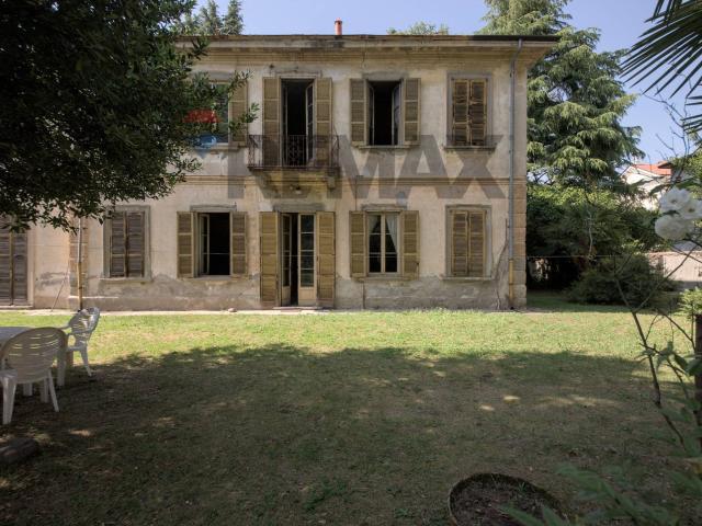 Villa singola in vendita a Gorla Minore