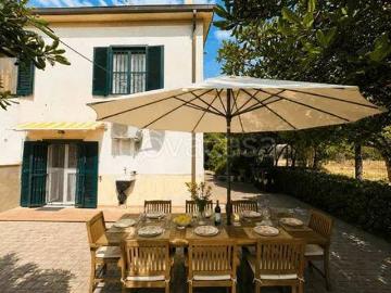 Villa bifamiliare in vendita a Grosseto, La Principina