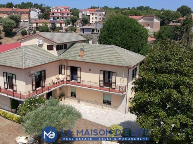 Villa singola in vendita a Gradoli via Roma