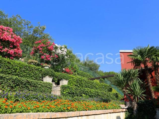 Villa singola in vendita a Grezzana via La Guardia, 4