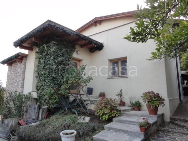 Villa singola in vendita a Greccio via Capolimiti