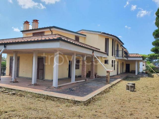 Villa singola in vendita a Guidonia Montecelio via Monviso