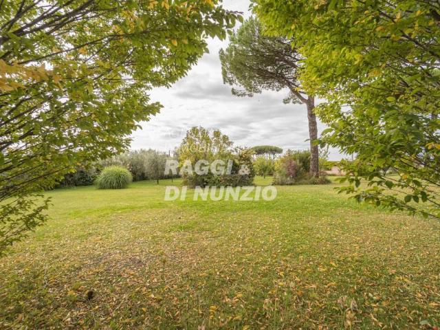 Villa singola in vendita a Lanuvio via Passo della Corte