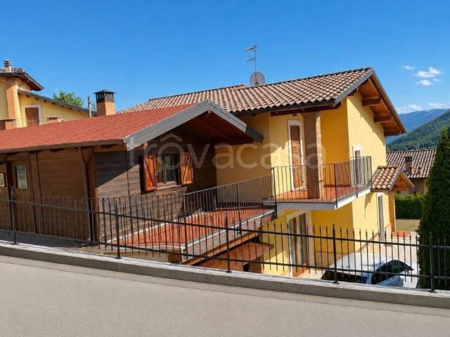 Villa singola in vendita a L'Aquila via del Fontanile, Coppito Preturo
