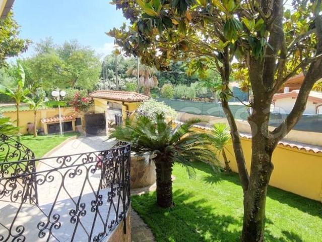 Villa singola in vendita a Latina strada Randa, Litoranea