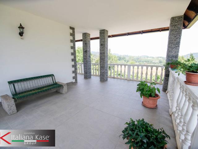 Villa singola in vendita a Lauriano, Piazzo