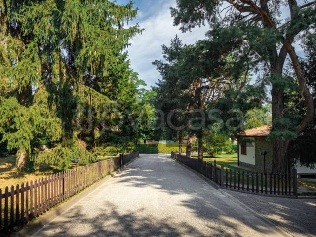 Villa singola in vendita a Lesmo via Lambro, 52