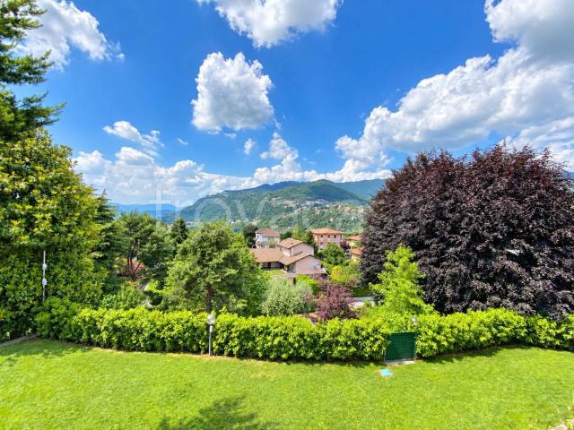 Villa singola in vendita a Lipomo