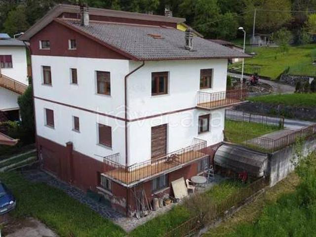 Villa singola in vendita a Longarone via Dogna, 66