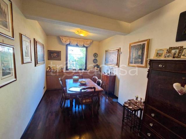 Villa singola in vendita a Lucca via delle Fornacette, San Concordio