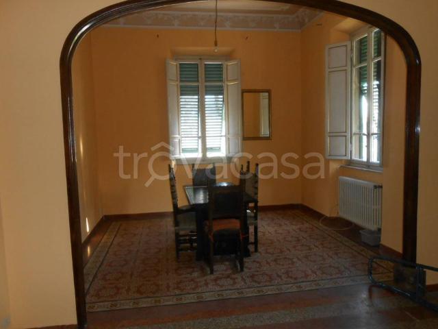 Villa singola in vendita a Lucca viale Guglielmo Marconi, Piazza Anfiteatro Torre Guinigi