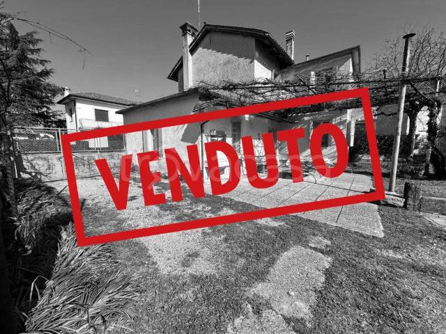 Villa singola in vendita a Manzano via Piave