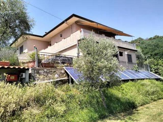 Villa singola in vendita a Massarosa