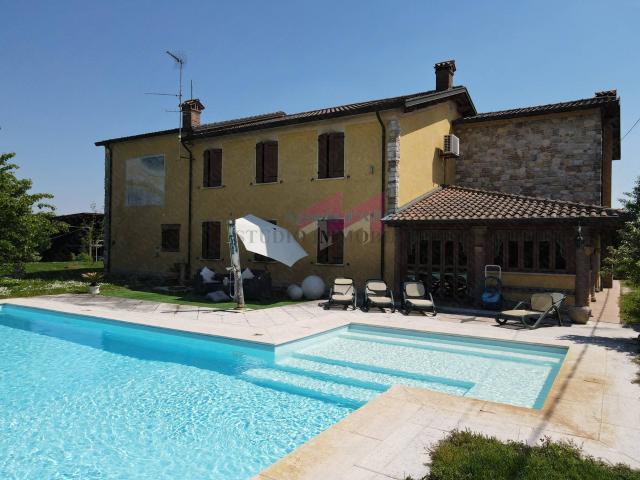 Villa Singola in vendita a Melara
