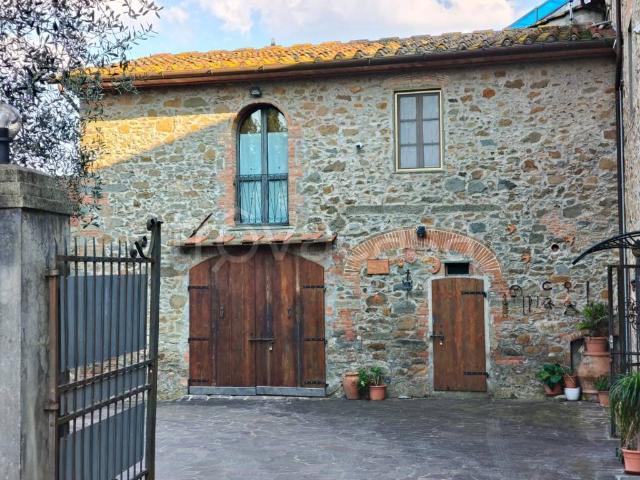 Villa singola in vendita a Montemagno, Quarrata