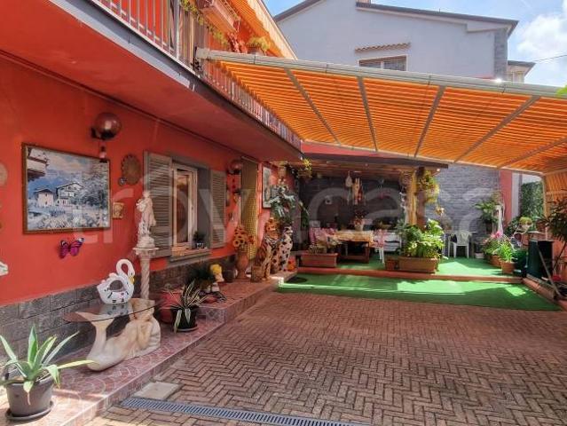 Villa singola in vendita a Montecalvo Versiggia