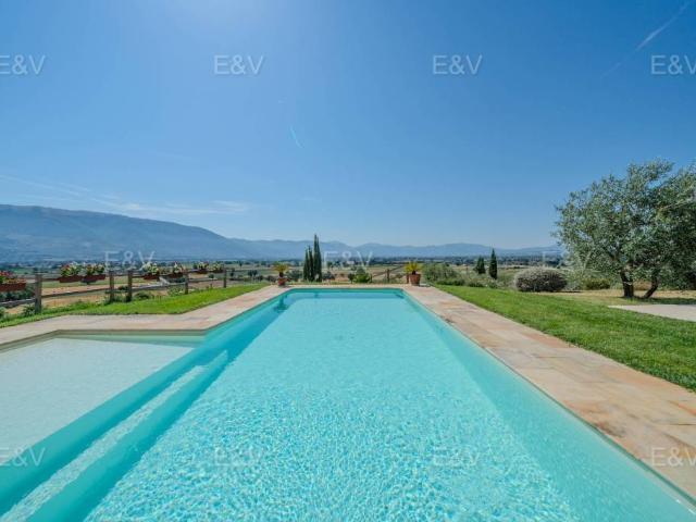 Villa singola in vendita a Montefalco via Federico Giunchi