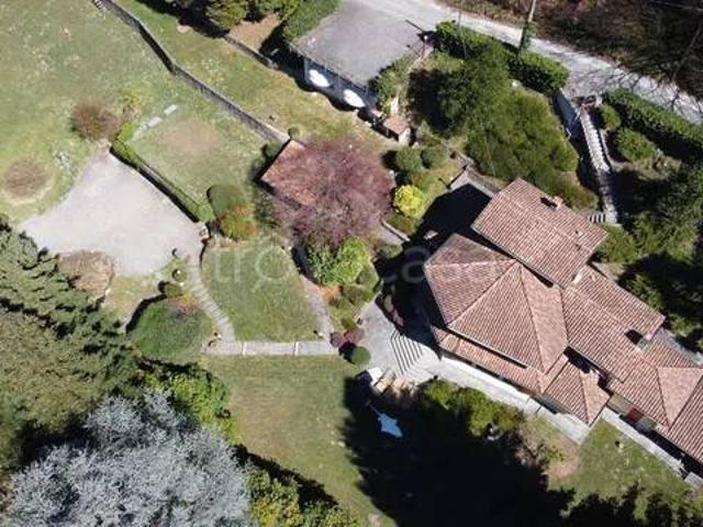 Villa singola in vendita a Montegrino Valtravaglia via Sorti, 27, Bosco Valtravaglia