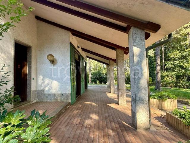Villa singola in vendita a Monterosso, Venegono Superiore