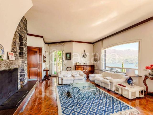 Villa singola in vendita a Moltrasio via Ranzato, 28