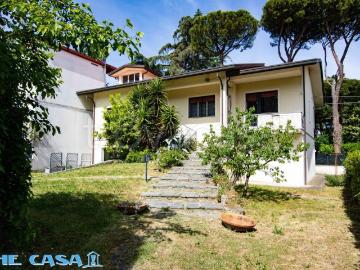 Villa singola in vendita a Morciano di Romagna via Diomede Forlani, 14