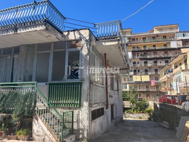 Villa singola in vendita a Napoli via Domenico Padula, Soccavo