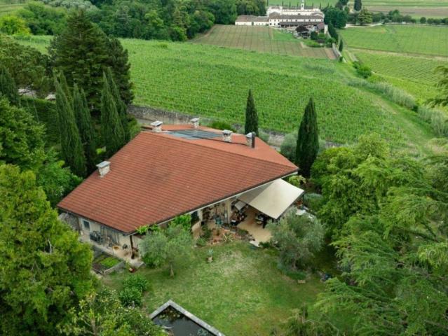 Villa singola in vendita a Negrar di Valpolicella via delle Magnolie