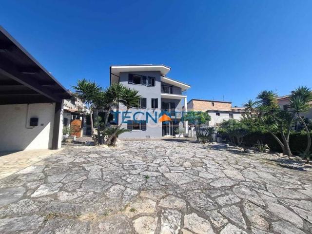 Villa singola in vendita a Nereto