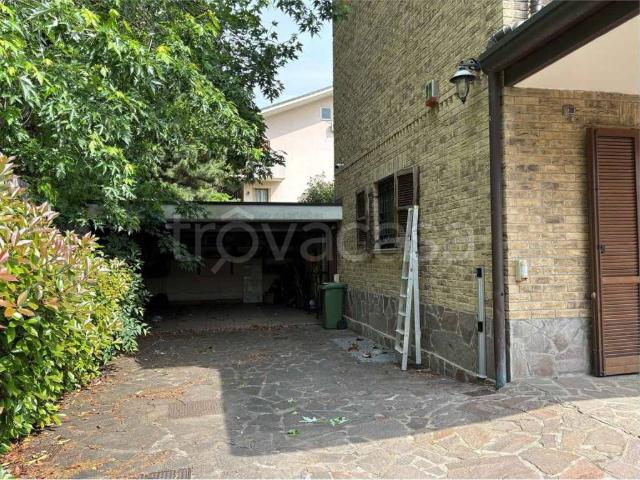 Villa singola in vendita a Novate Milanese