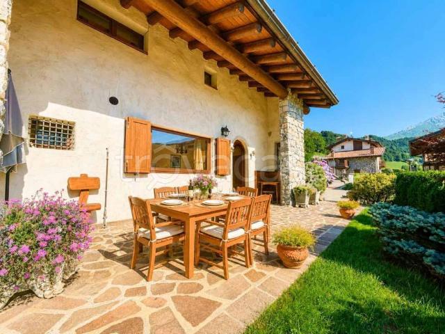 Villa singola in vendita a Oneta