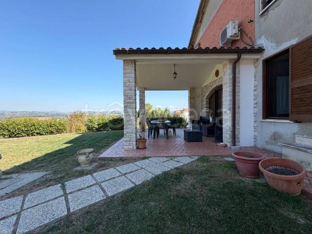 Villa singola in vendita a Orte, Orte Scalo