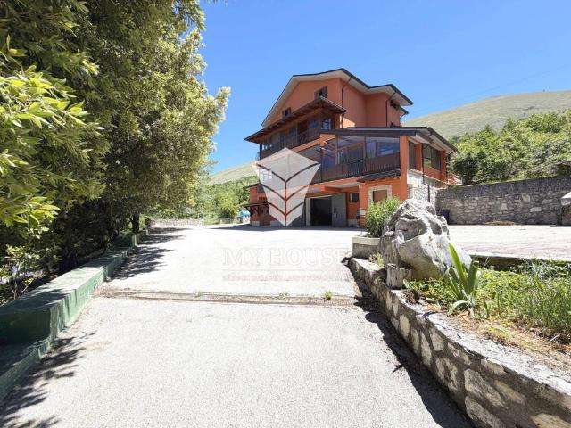 Villa singola in vendita a Ortona dei Marsi viale Aia
