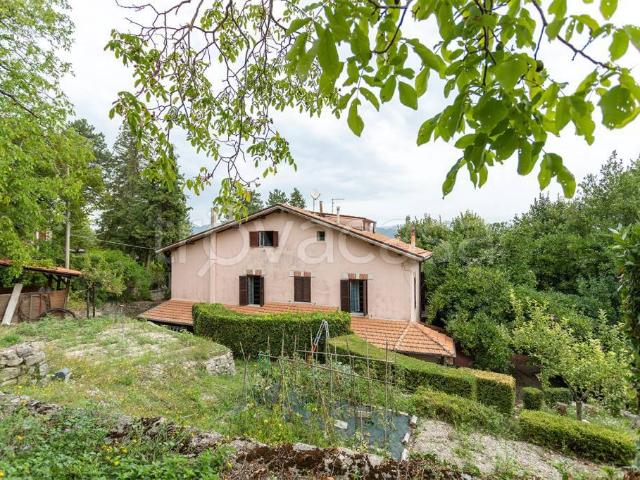 Villa singola in vendita a Orvinio via Roma