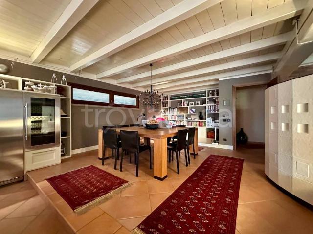 Villa singola in vendita a Palazzolo dello Stella via Roma, 79