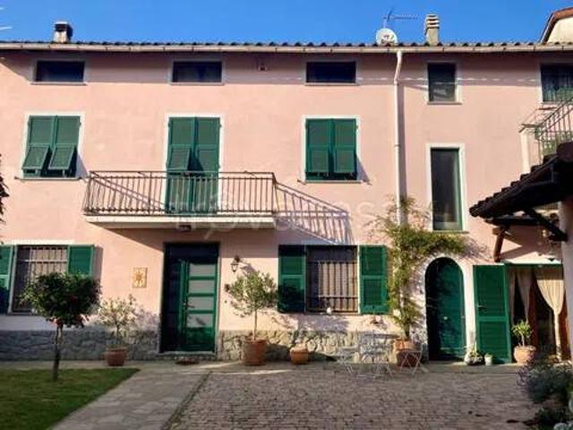Villa singola in vendita a Pasturana via Dante Alighieri, 31