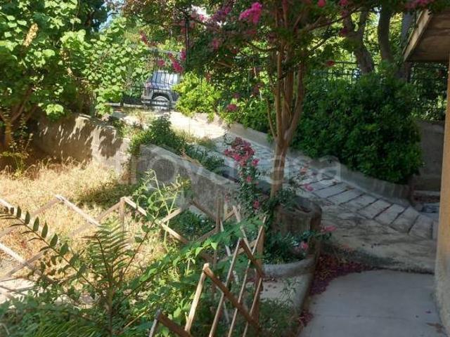 Villa singola in vendita a Pesaro via Circonvallazione
