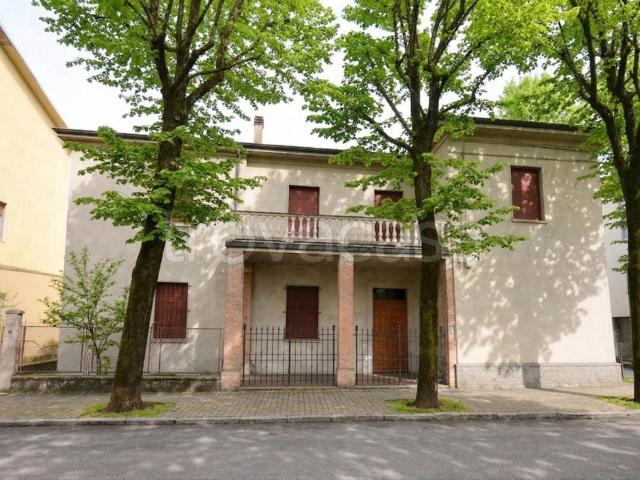 Villa singola in vendita a Piacenza via Alessandria, 38, Infrangibile