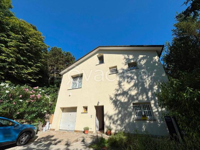 Villa singola in vendita a Pianoro via Montecalvo
