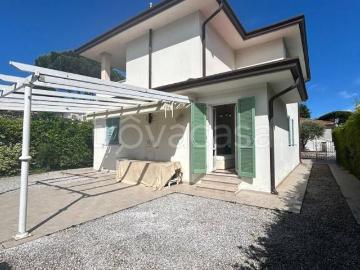 Villa singola in vendita a Pietrasanta via dei Mille