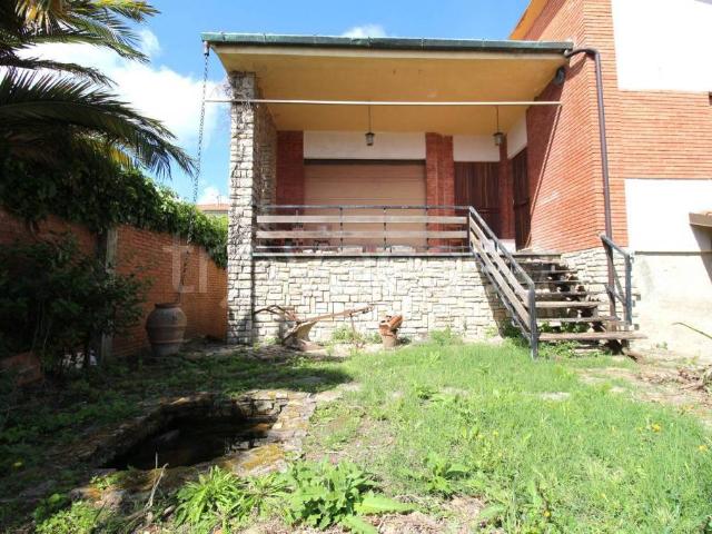 Villa singola in vendita a Pisa via Tagliamento, Porta Nuova Ingegneria